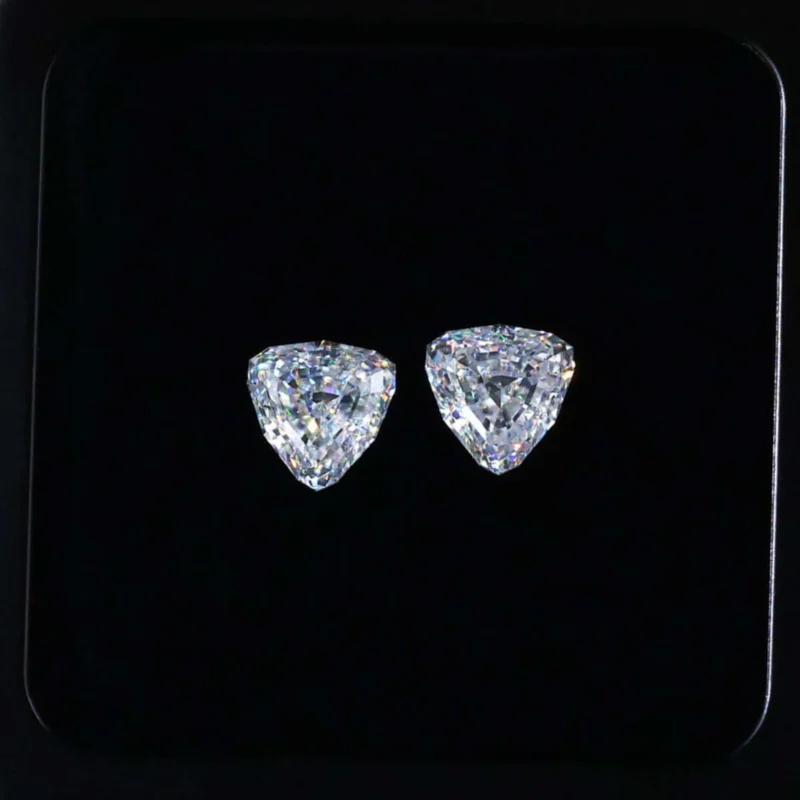 Trillion Step cut - White - Moissanite Stone – View 1