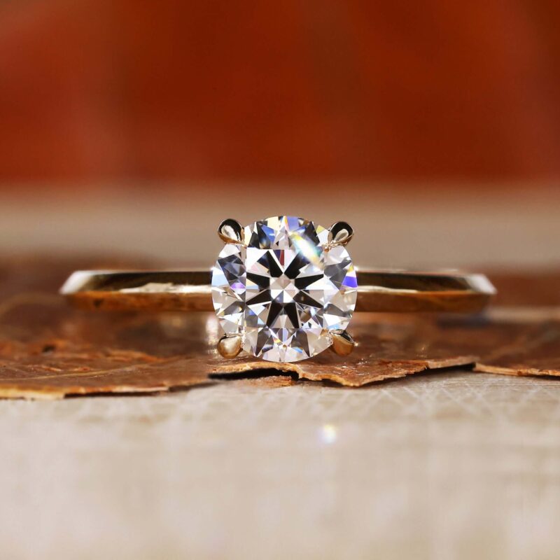 0.92 CT Aurora Oval Hidden Halo Ring – View 1