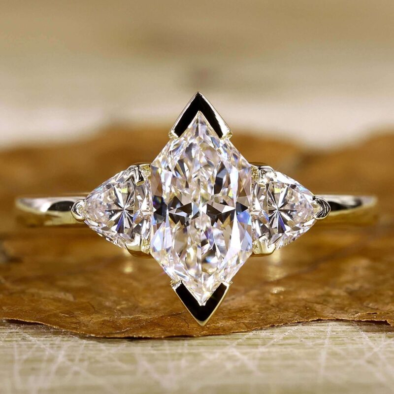 Three-Stone Dutch Marquise Diamond Ring Set – View 1