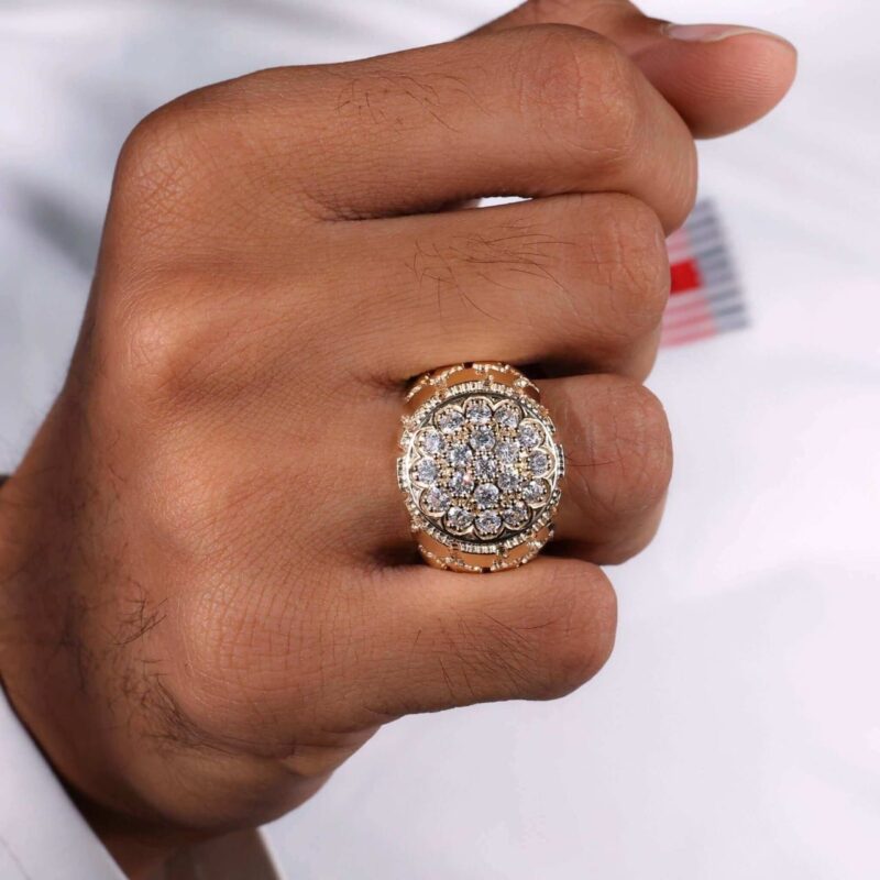 Noble Crest Round Diamond Signet Ring - Image 3