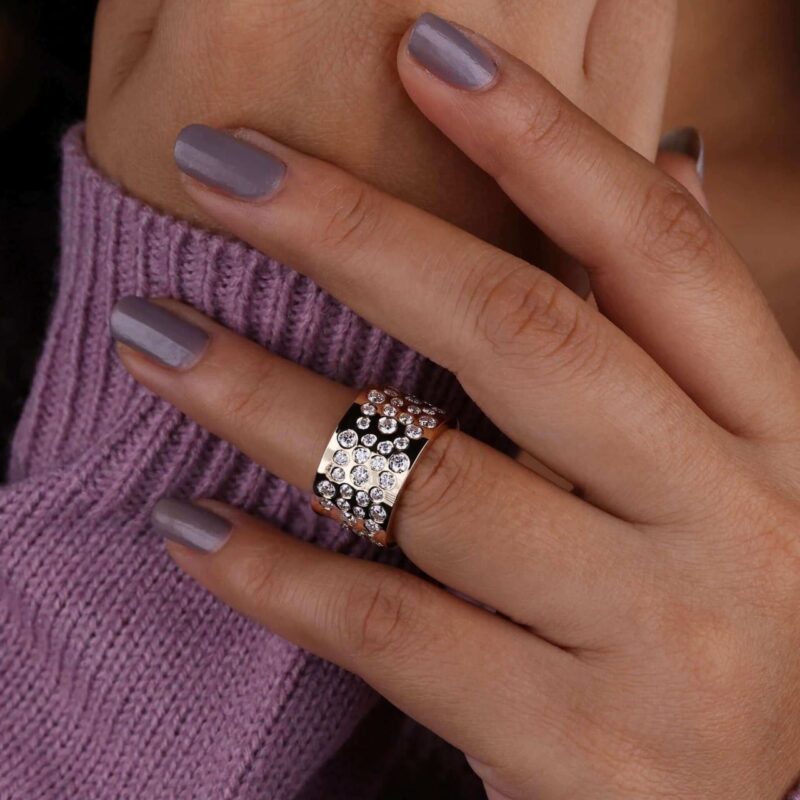 Essence Flush Set Diamond Band - Image 5