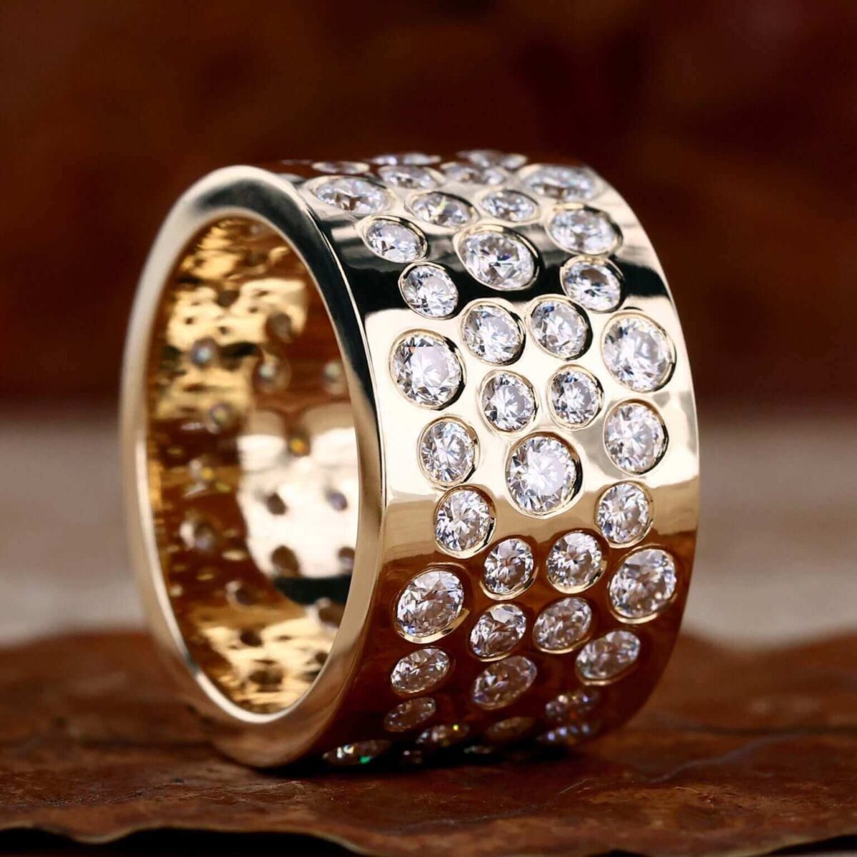 Essence Flush Set Diamond Band – View 1