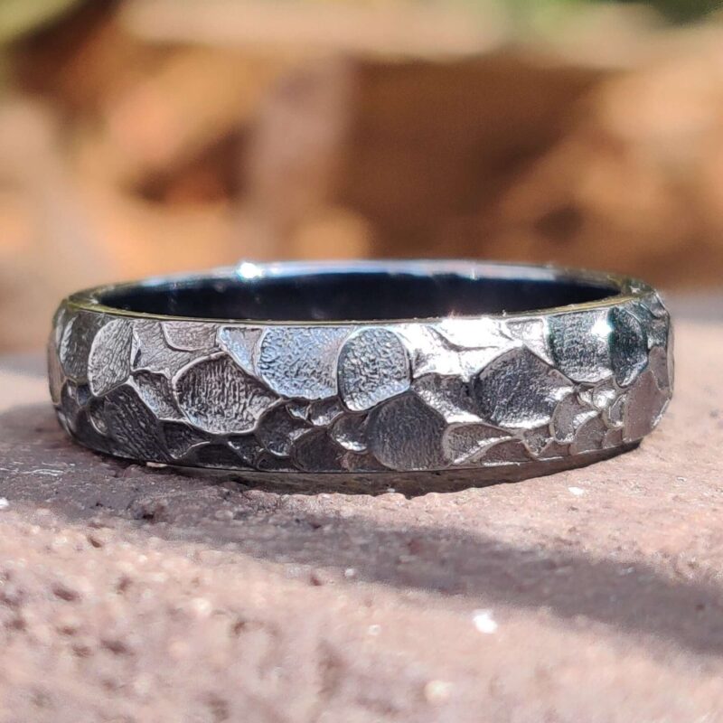 Eternal Grace Hammered Ring – View 1