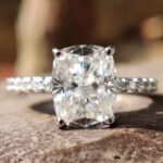 Luxe Cushion Halo Ring – View 1