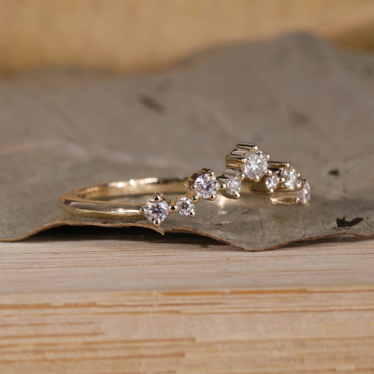 Regal Halo Round Diamond Tiara Band – View 6