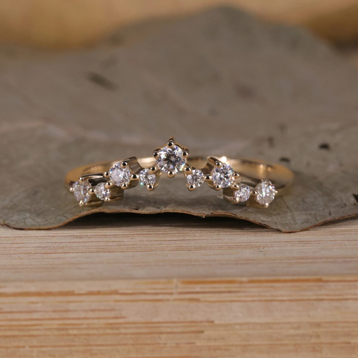 Regal Halo Round Diamond Tiara Band – View 5