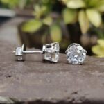 solid_white_gold_earrings_ffa3c9c0-4315-4668-92e1-057d0d4c20dc