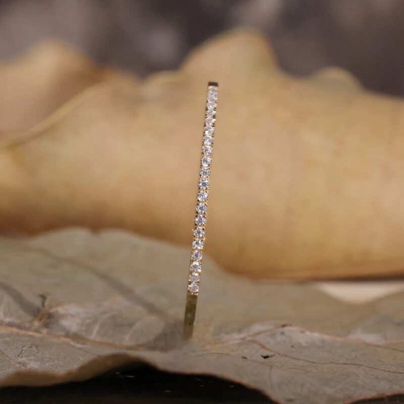 Timeless Round Diamond Minimalist Band – View 1