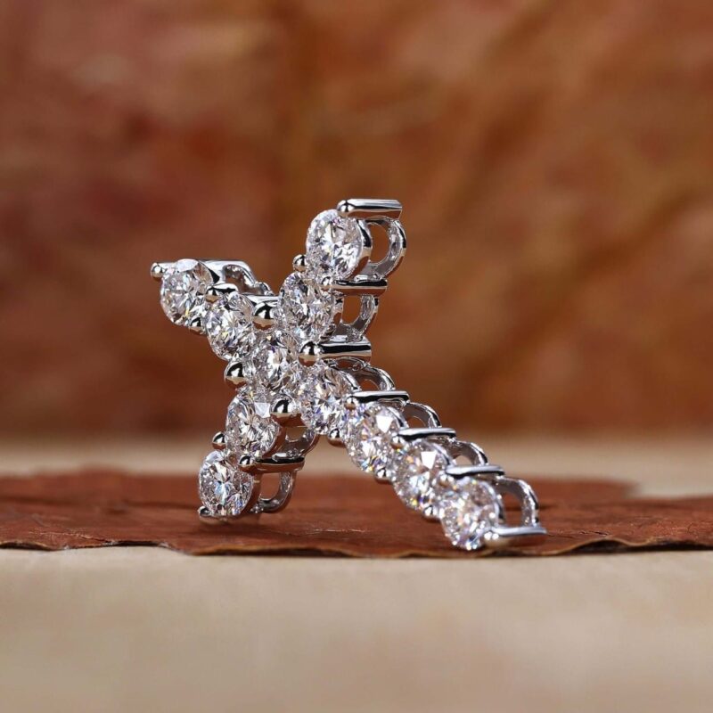 Brilliance Cross Diamond Pendant – View 1