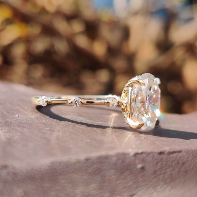Vintage Splendor Oval Pave Ring – View 7