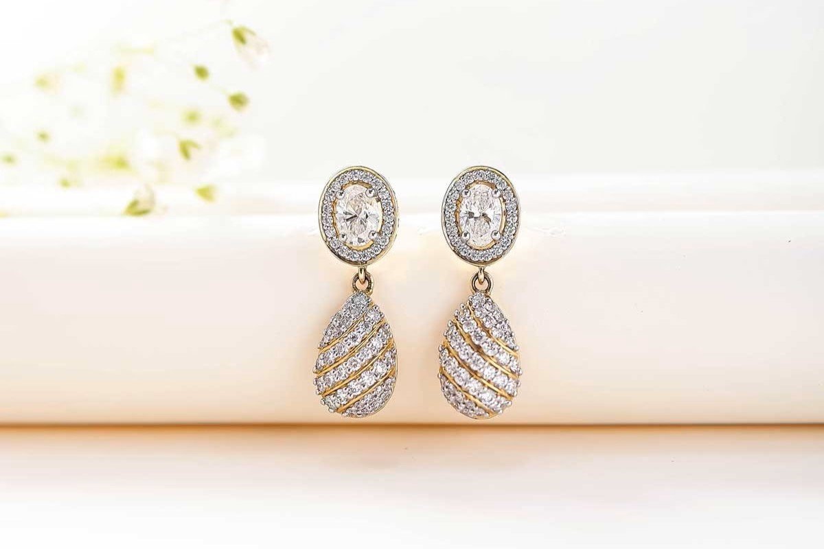what are earrings ? the ultimate guide to styles, meanings & choosing your perfect pair 1 What Are Earrings ? The Ultimate Guide to Styles, Meanings & Choosing Your Perfect Pair Online | Primira Luxury