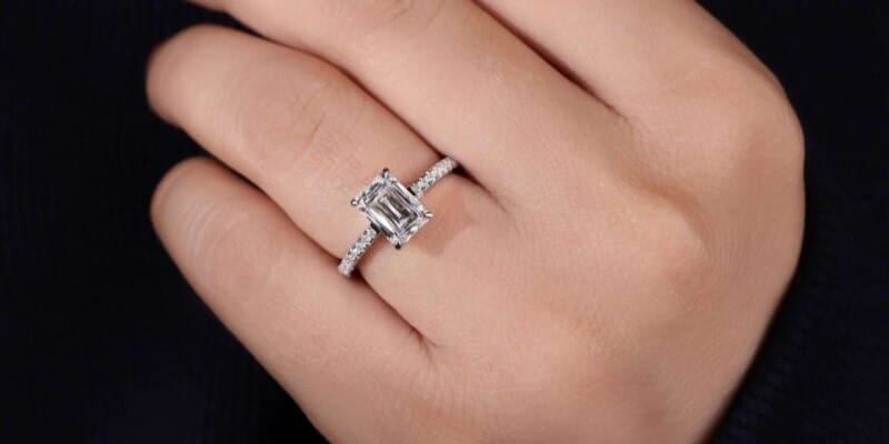 Is Rs 10,000 Good for an Engagement Ring ? Online | Primira Luxury