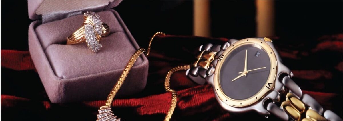 luxury karwa chauth gifts for your beloved 3 Jewelry set and wristwatch placed together in luxury box
