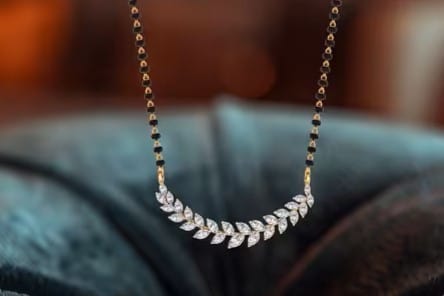 how to style your diamond mangalsutra pendant for every occasion 2 Contemporary mangalsutra pendant design for daily wear